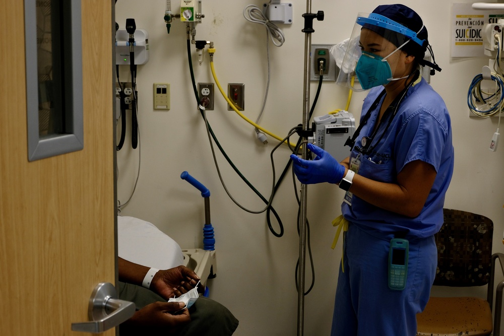 US Air Force medical professionals provide care at Harbor-University of California Los Angeles Medical Center