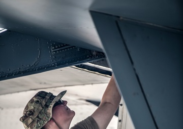 Maintainers ensure refuelers' success