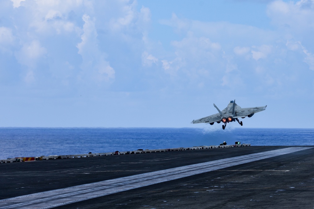 USS Ronald Reagan (CVN 76) Flight Operations