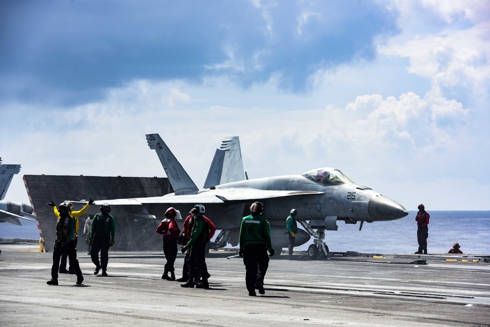 USS Ronald Reagan (CVN 76) Flight Operations