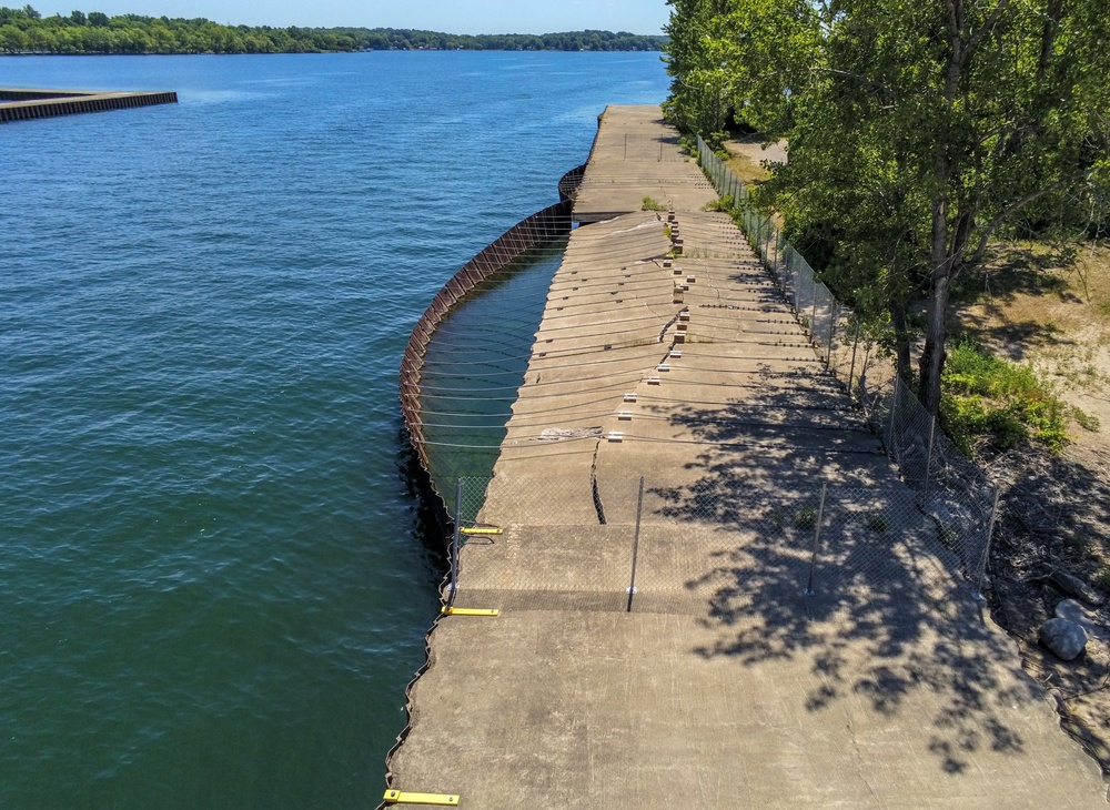 Little Sodus Harbor west pier stabilization project