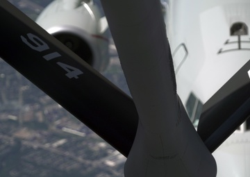 914th Refuels U.S. Navy P-8