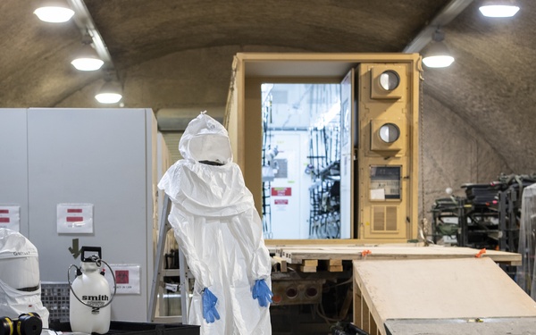 379th EAES train on NPC-L