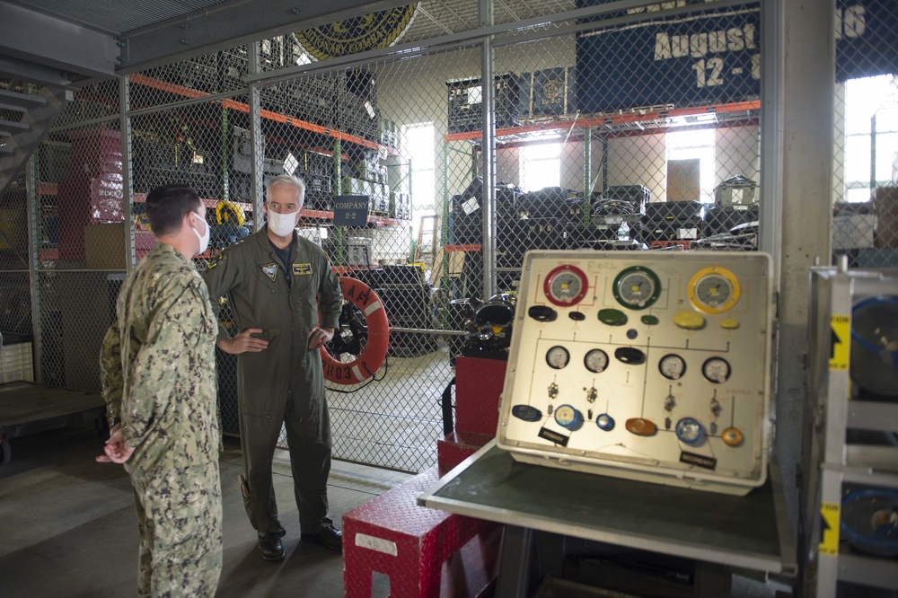 COMNAVAIRLANT visits MDSU2