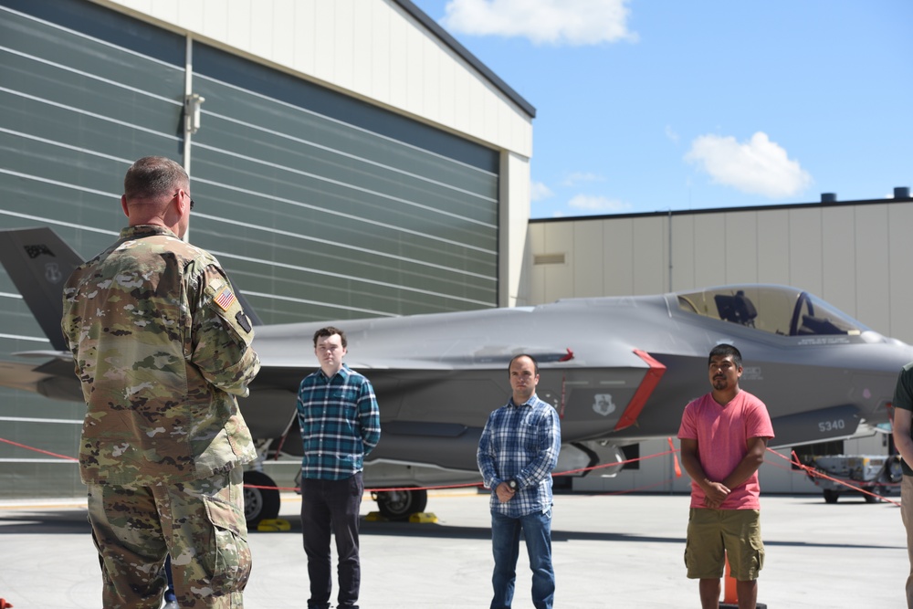 Vermont Air National Guard enlists 8 new members to the 158th Fighter Wing