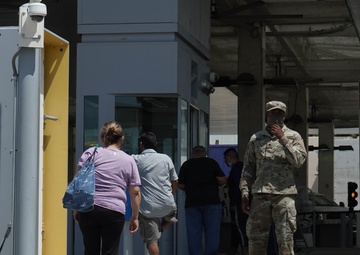 National Guard Soldiers Assist Federal Partners Along Texas Border