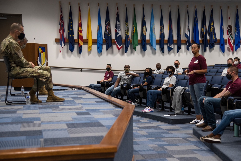 59th Medical Wing command team speaks at SNCO seminar