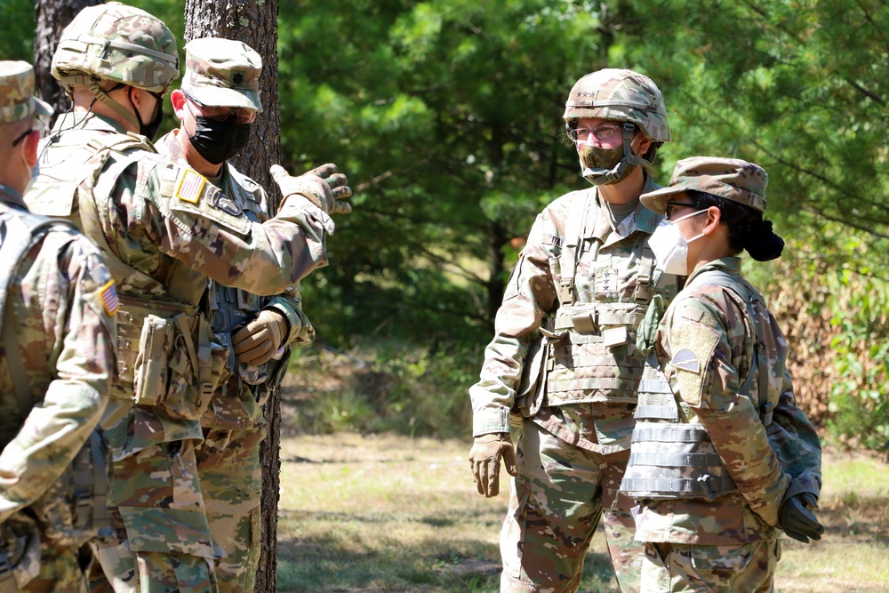 LTG Daniels Visits Operation Ready Warrior