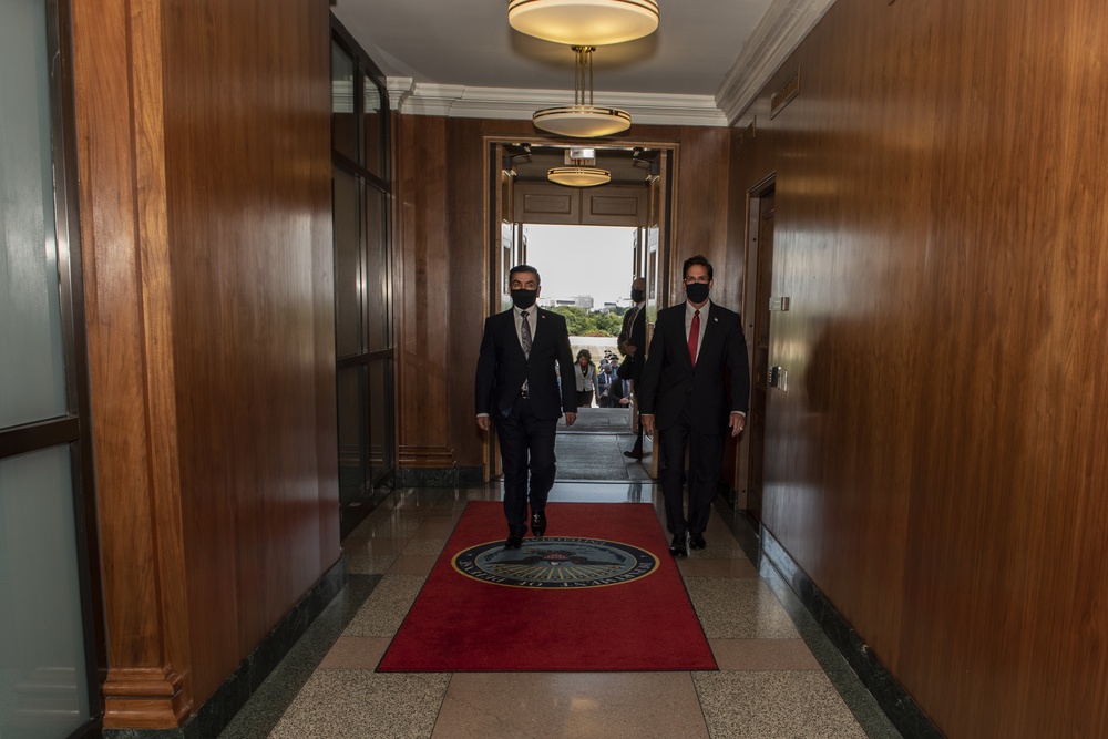 SecDef bilateral meeting with Iraq Minister of Defense Juma’a al-Jaburi