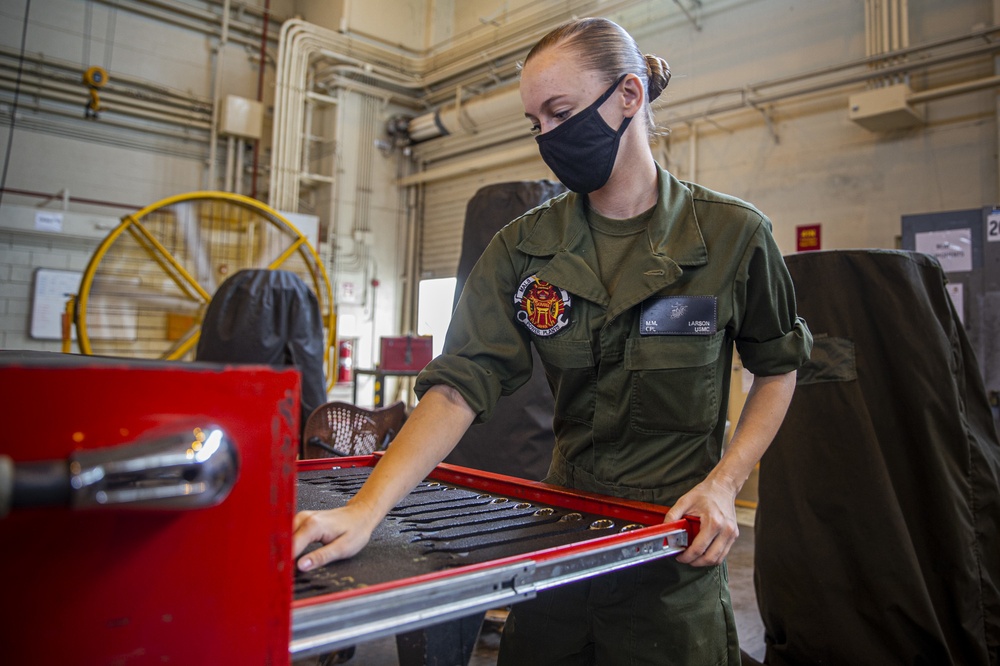 Cpl. Megan Larson shares her story as a T700 engine mechanic