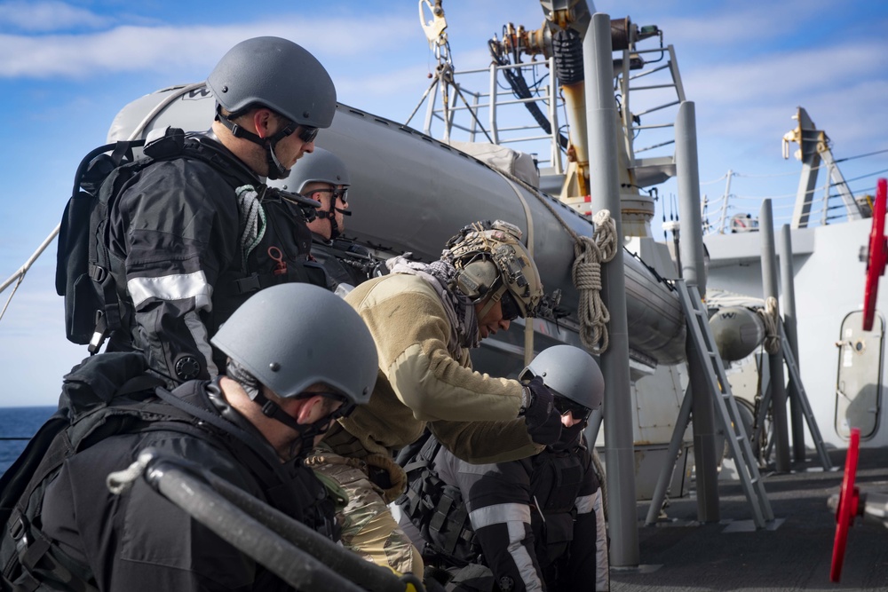 USS Thomas Hudner (DDG 116) Participates in Nanook 2020