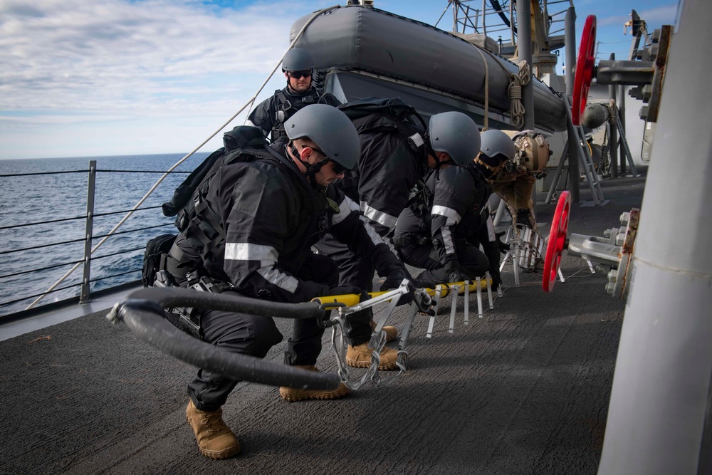 USS Thomas Hudner (DDG 116) Participates in Nanook 2020