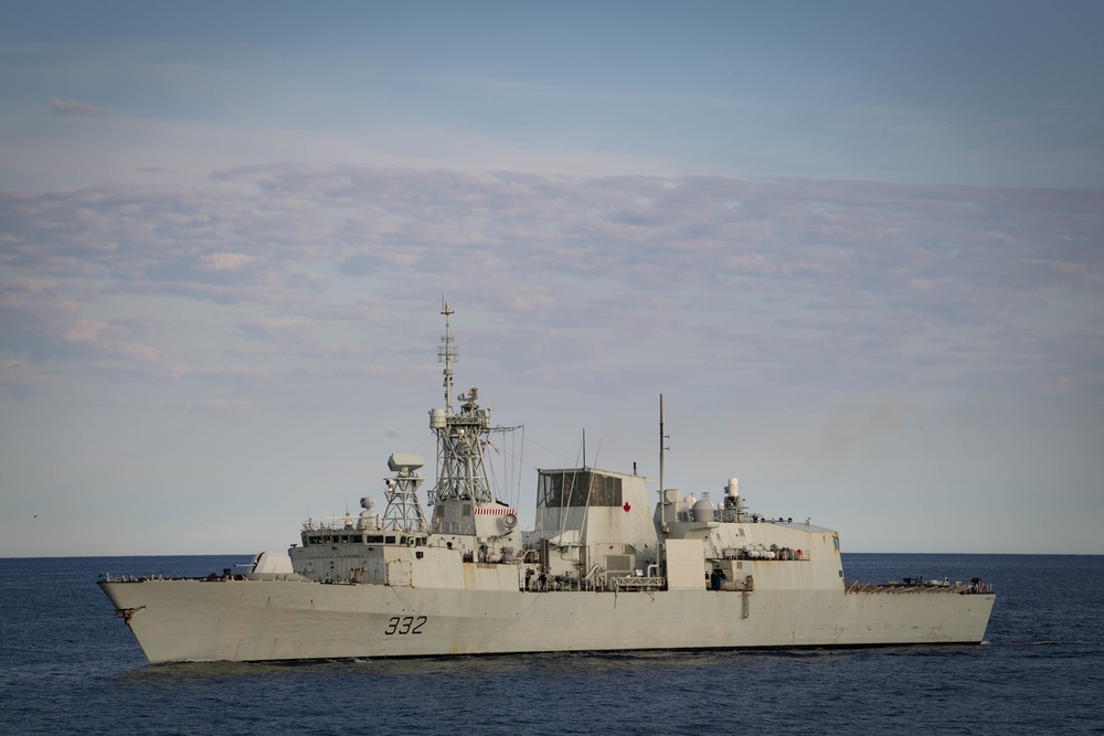 USS Thomas Hudner (DDG 116) Participates in Crew Swap with Royal Canadian Navy During Operation Nanook