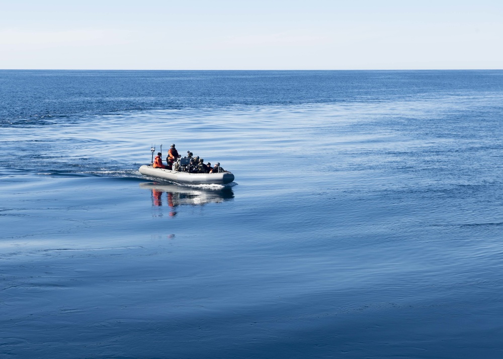 USS Thomas Hudner's (DDG 116) Visit, Board, Search and Seizure Team Conducts Boarding Drills with Royal Canadian Navy During Operation Nanook