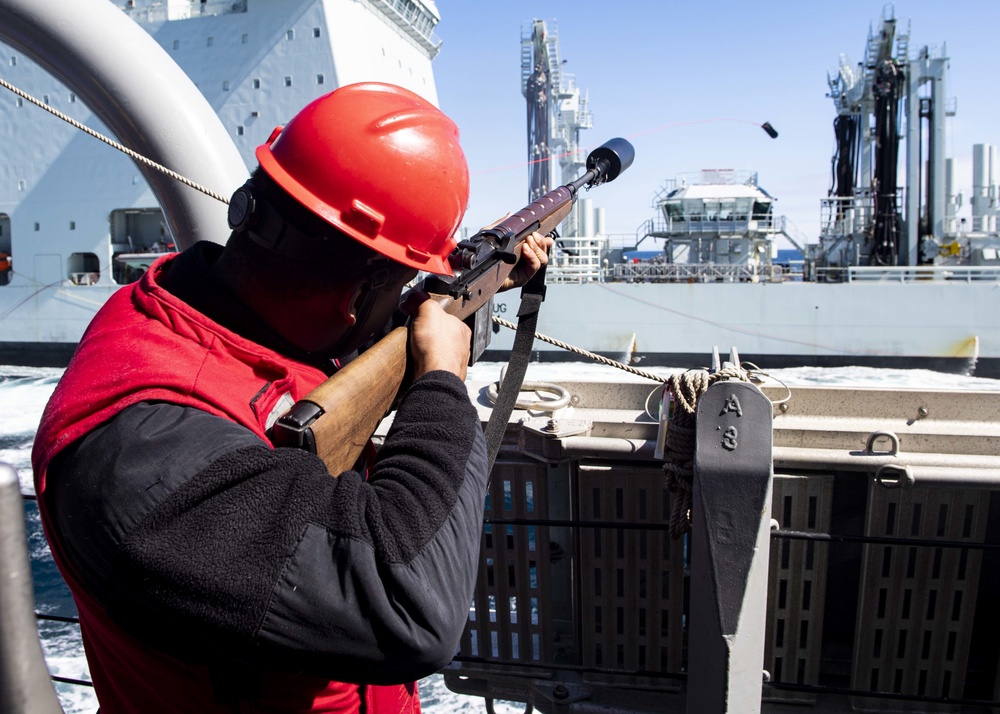 USS Thomas Hudner (DDG 116) Conducts Replenishment-at-Sea with Royal Canadian Navy