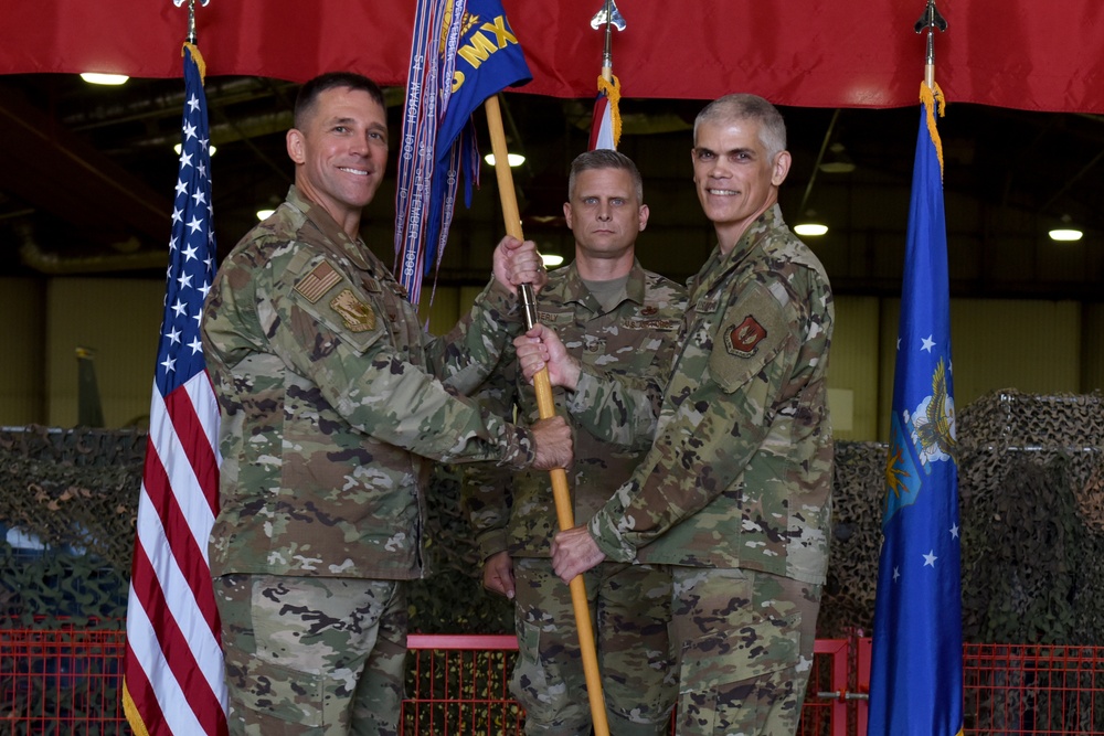 48th MXG welcomes new commander