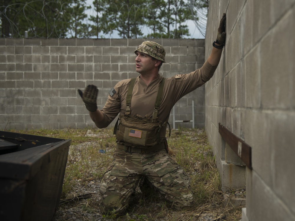 SERE specialists instruct CST, ensuring Air Commandos remain deployable any time, anyplace
