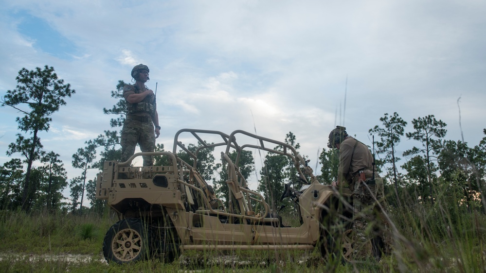 SERE specialists instruct CST, ensuring Air Commandos remain deployable any time, anyplace