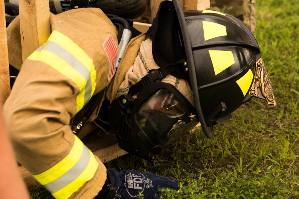 87th CEG Firefighters Train Army 369th Engineer Detachment Firefighting Platoon