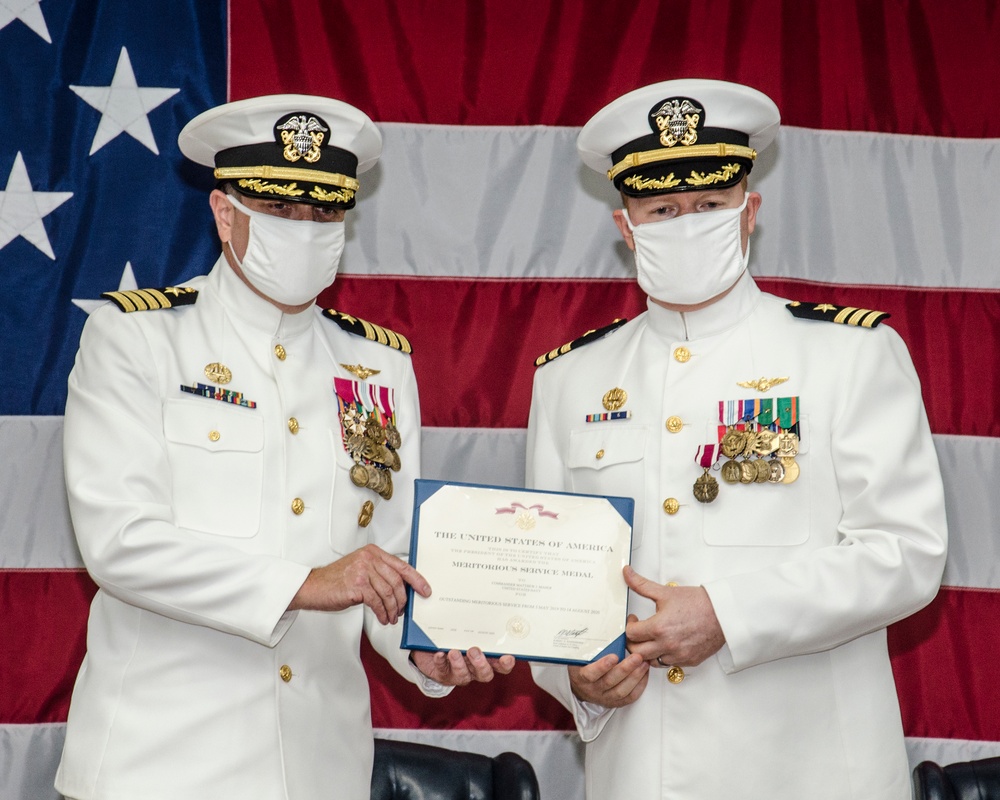 VT-21 Outgoing CO Awarded MSM