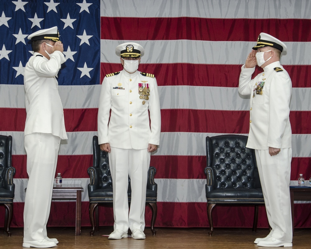 Training Squadron 21 Changes Command
