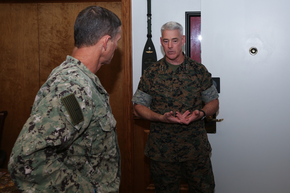 Lt. Gen. Brian Beaudreault welcomes Vice Adm. Andrew Lewis, Commander of 2nd Fleet