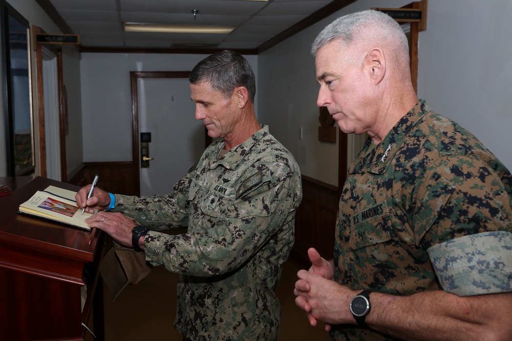 Lt. Gen. Brian Beaudreault welcomes Vice Adm. Andrew Lewis, Commander of 2nd Fleet