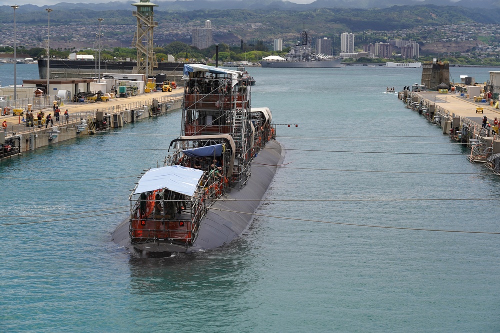 Pearl Harbor Naval Shipyard &amp; IMF successfully undocks USS Columbia (SSN 771)