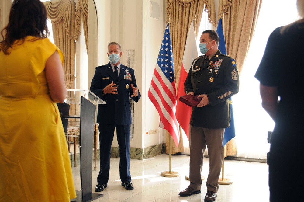 Senior Enlisted Leader Awarded the Silver Medal of the Polish Army