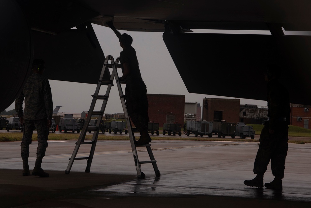 100th AMXS supports KC-135 flight operations