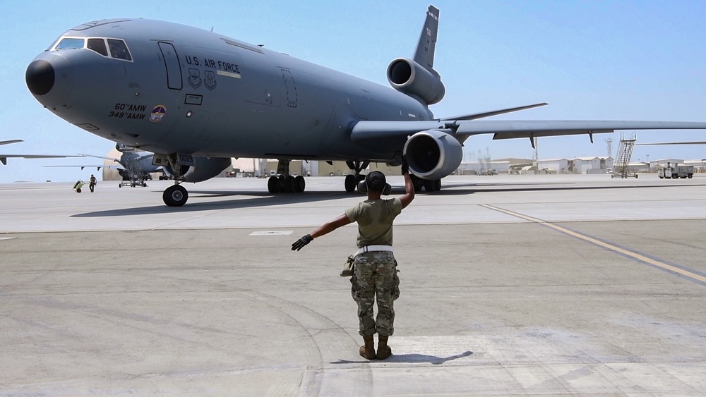 KC-10 Extender maintainers fuel the fight