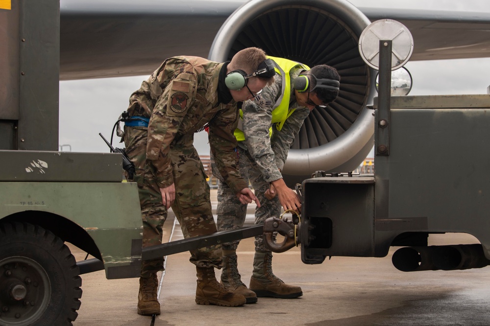 100th AMXS supports KC-135 flight operations