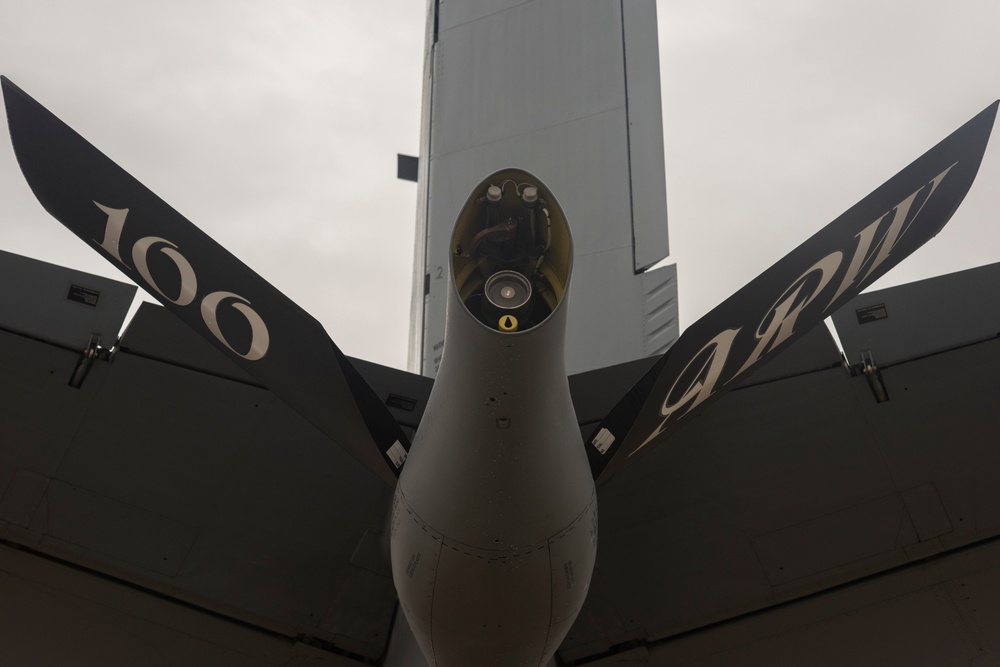 100th AMXS supports KC-135 flight operations