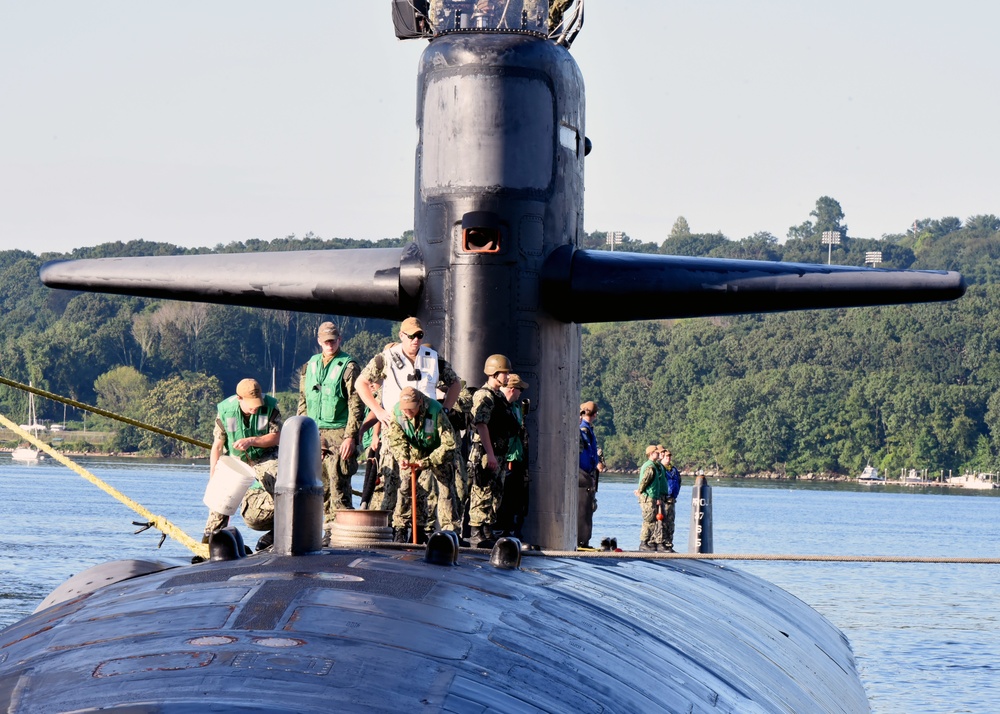 USS Providence (SSN 719) returns to Naval Submarine Base New London