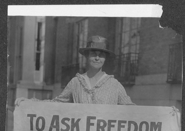 Women continue to chip away at ‘glass ceiling’