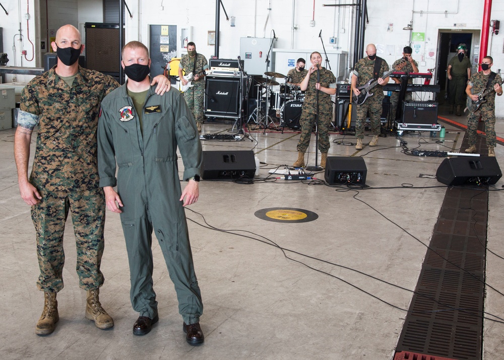 3rd MAW Band Performs for HMH-462