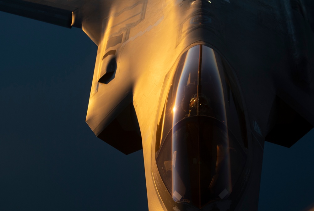 28th EARS refuels F-35s