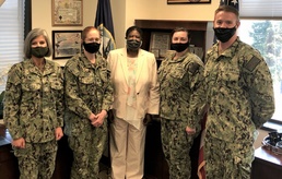 Navy Medicine paralegal specialist receives top professional achievement award