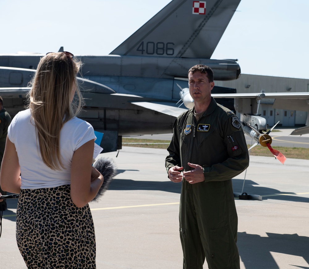 52nd FW commander visits 32nd Tactical AB