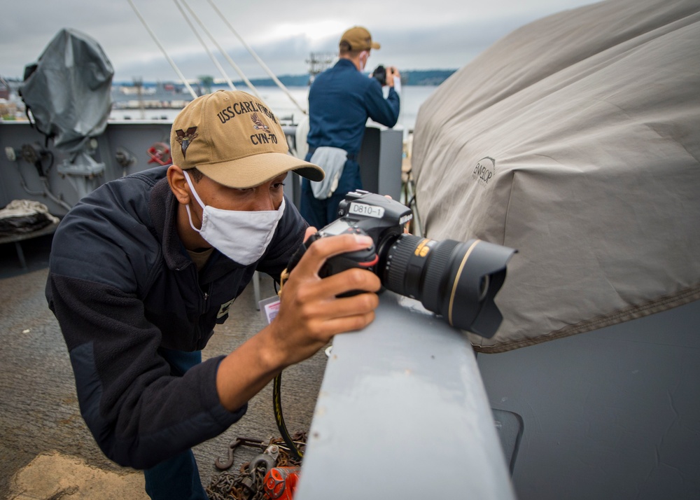 USS Carl Vinson (CVN 70) Sailors Shoot Photo and Video Footage