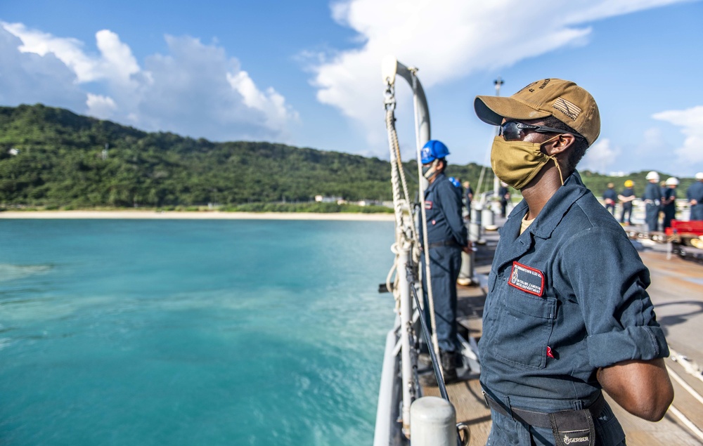 USS Germantown (LSD 42) Departs Okinawa, Japan