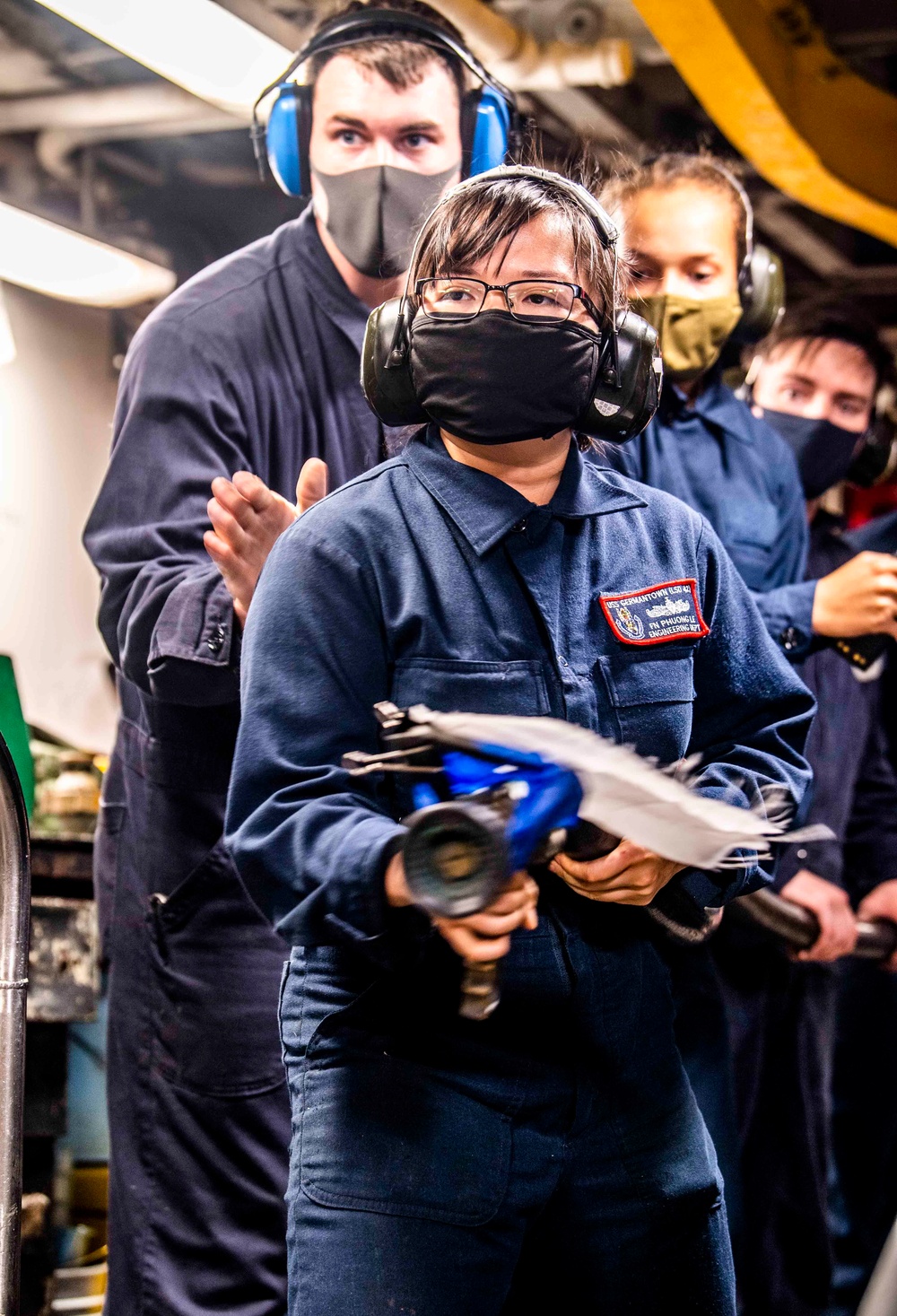 Sailors Aboard USS Germantown (LSD 42) Participate in Damage Control Training