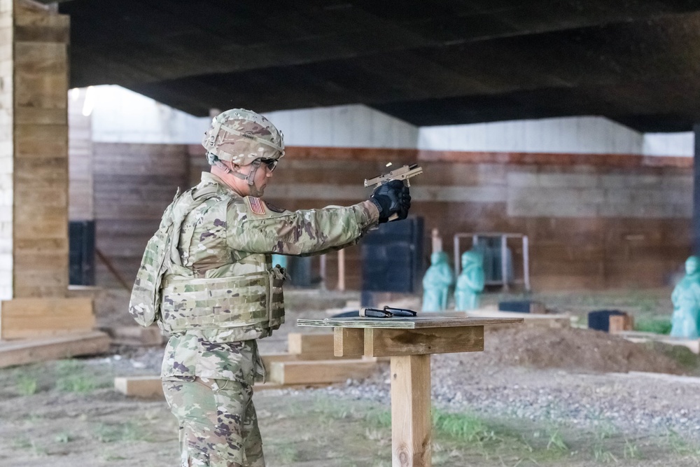 USARPAC BWC 2020: Korea, 19th Expeditionary Sustainment Command Soldier Competes on M17 Range