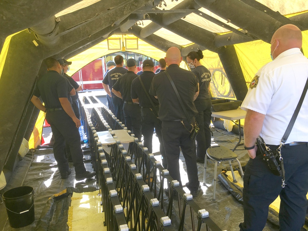Michigan’s Civil Support Team; local fire department conduct HAZMAT training