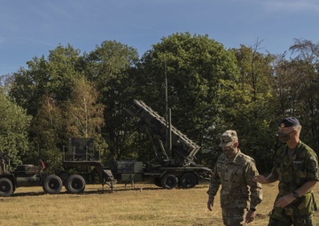 Swedish delegation visits U.S. Soldiers in Baumholder