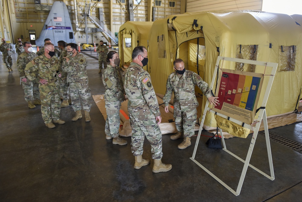 Maj. Gen. Reyes visits Muñiz ANGB