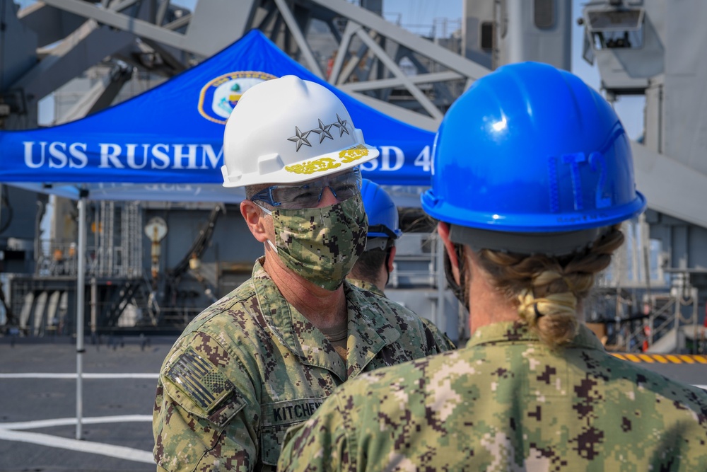 VADM Kitchener visits USS Rushmore