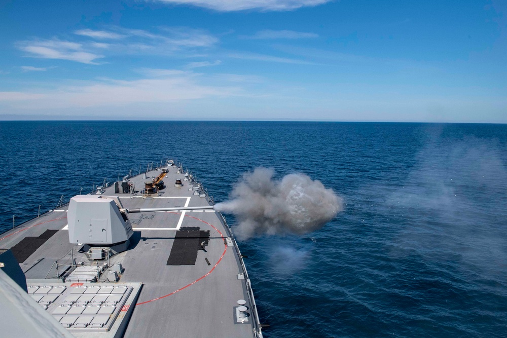 USS Thomas Hudner (DDG 116) and Royal Canadian Navy Conclude Operation Nanook with Live-Fire Exercise