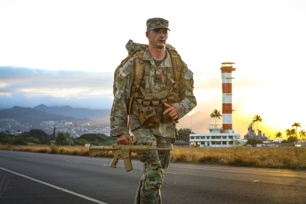 USARPAC BWC 2020: Hawaii, 25th ID Soldiers execute a 12 mile ruck march