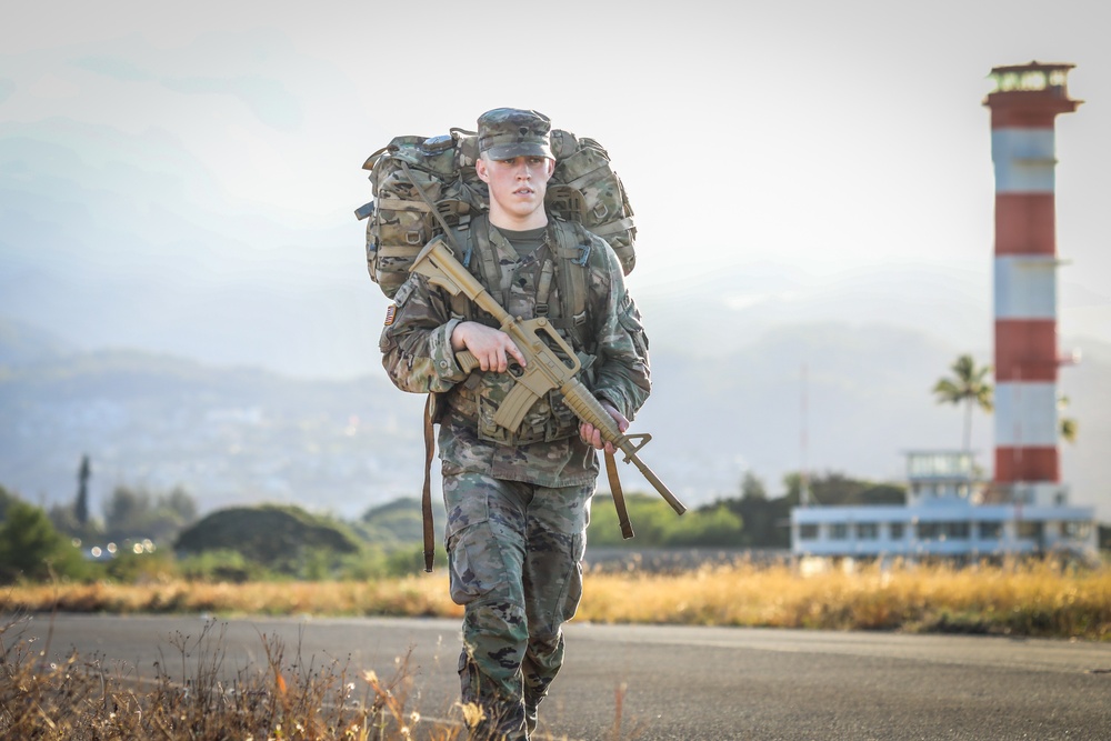 USARPAC BWC 2020: Hawaii, 25th ID Soldiers execute a 12 mile ruck march